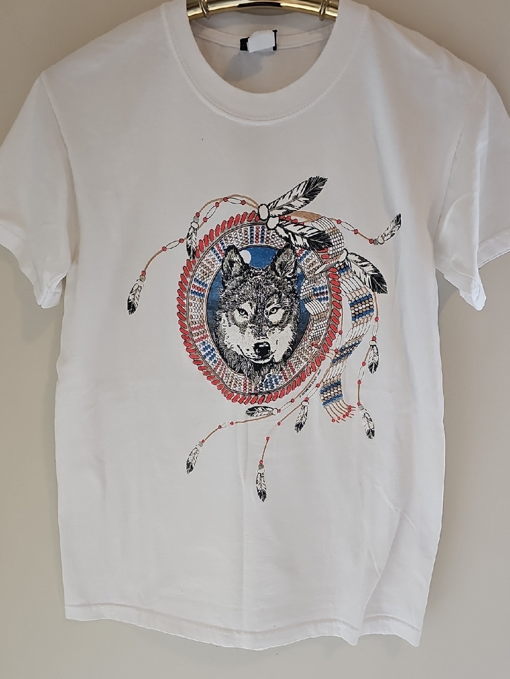 Diamond Dust, White‎ Graphic Tee with Wolf & Dreamcatcher Design. Size Small.